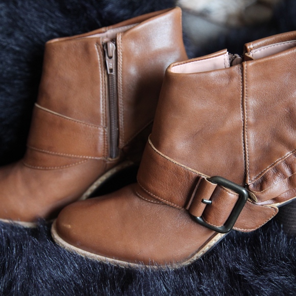 Anthropologie Shoes - Like new! Miss Albright (Anthro) Boots Size 5B